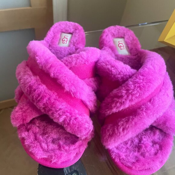 UGG Scuffita Women’s Genuine Shearling Glam Slide Slipper  US 8 NEW - Picture 1 of 5